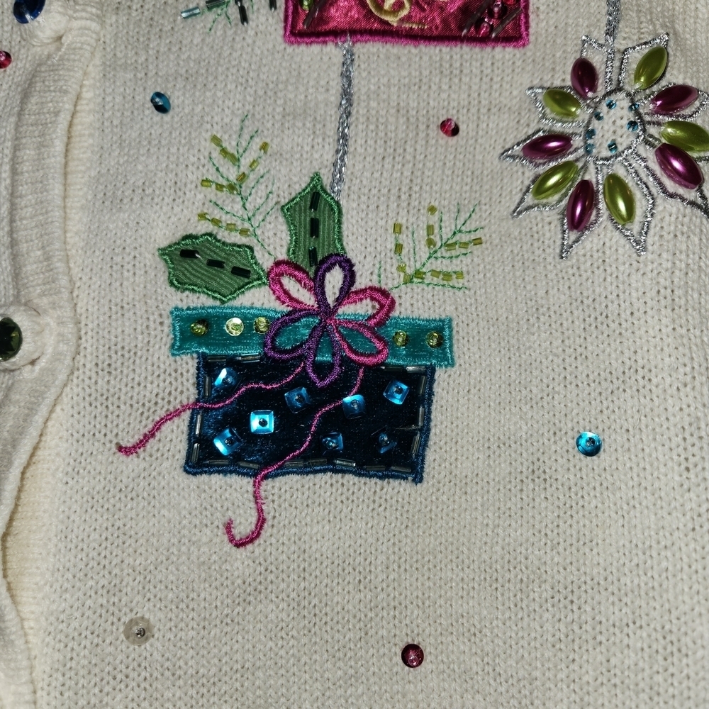 Vintage Tiara International Beaded Holiday Christmas Cardigan Sweater Size S - Picture 4 of 16